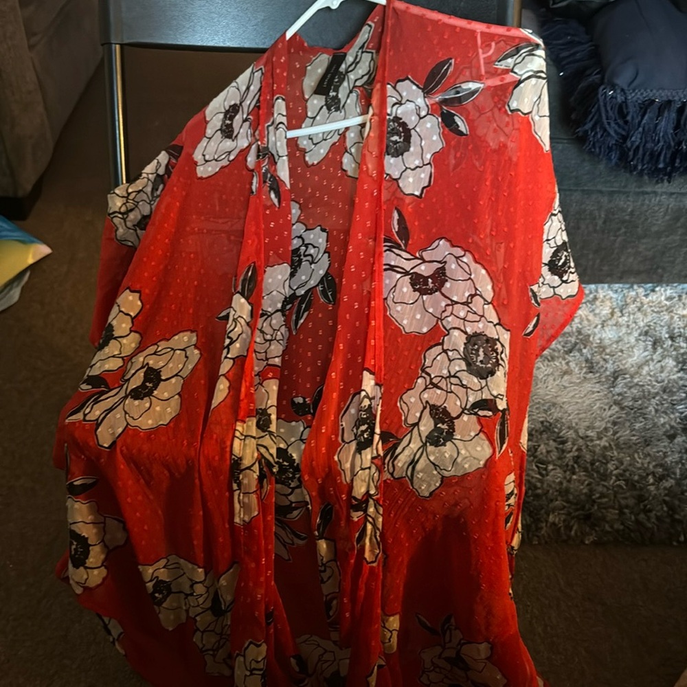Floral print open front kimono with slide splits; can be used as swim cover up